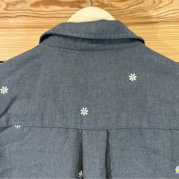 Torrid Shirt 0X Gray Flannel Button Up Daisy Embroidered Long Sleeve Cotton B89 - Picture 11 of 11